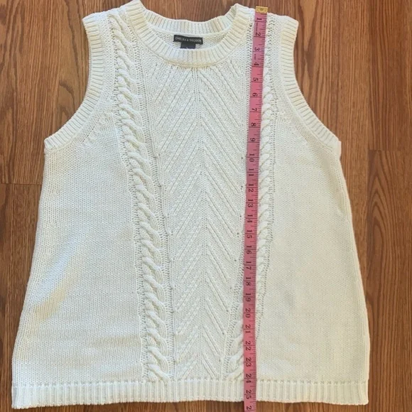 CHELSEA & THEODORE Large off white Ivory Knit Sweater Vest - Picture 9 of 12